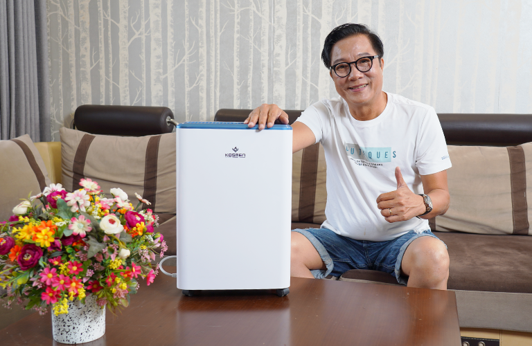 NSND Trọng Trinh tin tưởng sử dụng máy hút ẩm Kosmen KM-12N